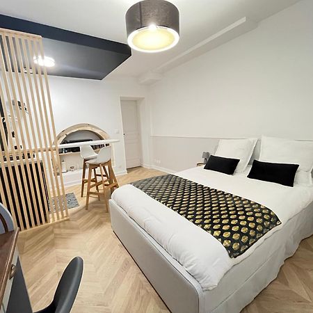 Le Studio Haslay Seraucourt En Plein Coeur De Ville De Bourges - Charme De L Ancien Et Confort Contemporain Kamer foto